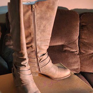 Size 9 Taupe Fashion boots